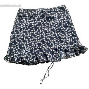 Forever 21 skirt size medium